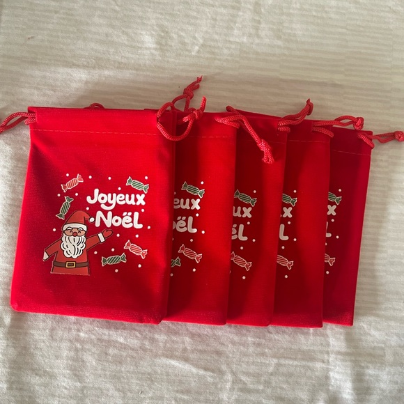 5 Christmas gift bags - Picture 2 of 2